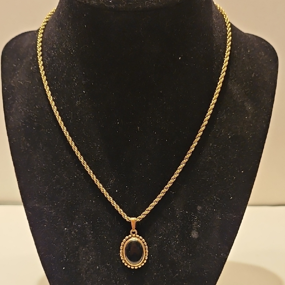 NAPIER Antigued Goldtone & Black Oval Pendant Necklace